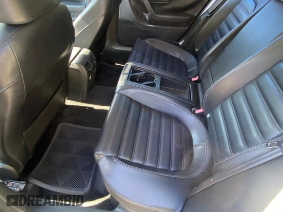 2011 Volkswagen CC Sport с VIN WVWMN7AN0BE733693, выставлен на аукционе Copart как лот 58811405 с пробегом 129 963 миль миль и Чистый • Clean title. История ставок и продаж доступна на DreamBid. Изображение 6.