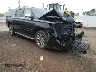 2017 Chevrolet Suburban Premier z VIN 1GNSKJKC3HR322324, wystawiony jako Copart lot #55039595 z przebiegiem 150 117 mil mil oraz Szkoda całkowita • Salvage title. Historia ofert i sprzedaży dostępna na DreamBid. Obrazek 4.
