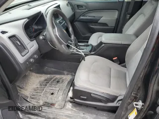 2019 Chevrolet Colorado 4WD Work Truck z VIN 1GCGTBEN2K1120529, wystawiony jako Copart lot #56006115 z przebiegiem 367 609 mil mil oraz Czysty tytuł • Clean title. Historia ofert i sprzedaży dostępna na DreamBid. Obrazek 7.