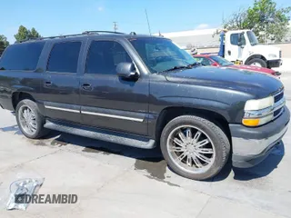 2005 Chevrolet Suburban Z71 with VIN 3GNFK16Z35G126718, listed as a IAAI auction lot 42084280 with 237,875 mi miles. Bid and sale history available at carsss.com. Image 1.