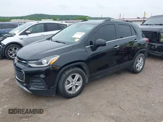 2020 Chevrolet Trax LT z VIN KL7CJLSB2LB044114, wystawiony jako IAAI lot #42476036 z przebiegiem 111 951 mil mil oraz . Historia ofert i sprzedaży dostępna na DreamBid. Obrazek 2.