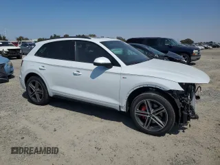 2024 Audi Q5 S line Prestige with VIN WA1F2AFY6R2067043, listed as a Copart auction lot 70264704 with 125 mi miles and Salvage Title. Bid and sale history available at carsss.com. Image 4.