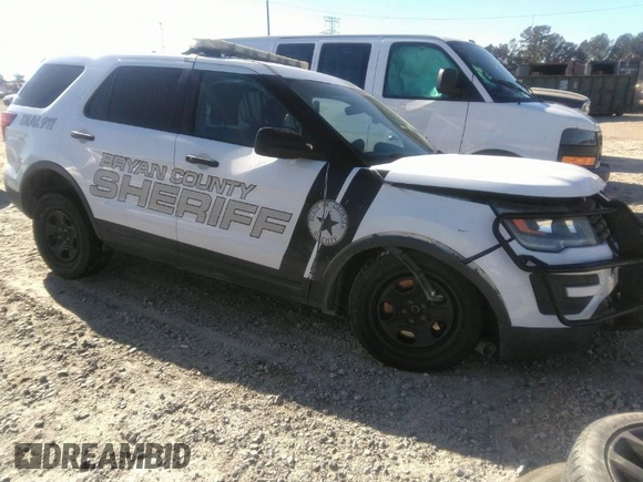 2017 Ford Police Interceptor Utility z VIN 1FM5K8AR8HGB08036, wystawiony jako IAAI lot #41015812 z przebiegiem 18 153 mil mil oraz . Historia ofert i sprzedaży dostępna na DreamBid. Obrazek 1.