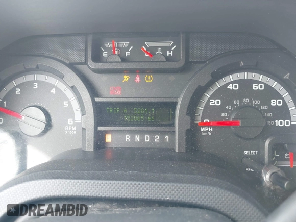 2012 Ford Econoline Cargo Commercial z VIN 1FTNE2EL3CDB10480, wystawiony jako IAAI lot #41861428 z przebiegiem 152 065 mil mil oraz . Historia ofert i sprzedaży dostępna na DreamBid. Obrazek 7.
