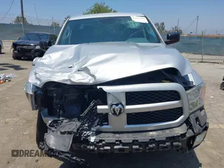 2015 Ram 1500 Express z VIN 1C6RR6KGXFS605044, wystawiony jako IAAI lot #42476988 z przebiegiem 100 498 mil mil oraz . Historia ofert i sprzedaży dostępna na DreamBid. Obrazek 13.