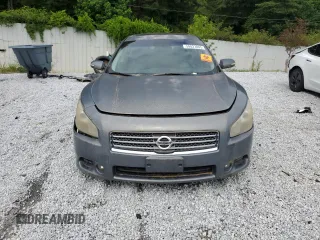 2010 Nissan Maxima SV z VIN 1N4AA5AP0AC875367, wystawiony jako Copart lot #59837805 z przebiegiem 172 537 mil mil oraz Czysty tytuł • Clean title. Historia ofert i sprzedaży dostępna na DreamBid. Obrazek 5.