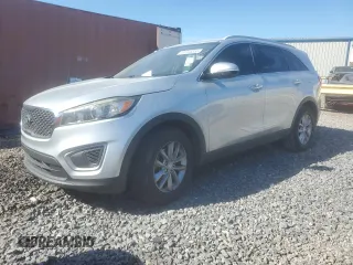 2017 Kia Sorento LX z VIN 5XYPG4A37HG281536, wystawiony jako Copart lot #57310355 z przebiegiem 98 236 mil mil oraz Szkoda całkowita • Salvage title. Historia ofert i sprzedaży dostępna na DreamBid. Obrazek 1.