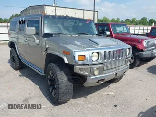 2004 Hummer H2 z VIN 5GRGN23U34H105809, wystawiony jako IAAI lot #42456055 z przebiegiem Nie podano mil oraz . Historia ofert i sprzedaży dostępna na DreamBid. Obrazek 1.