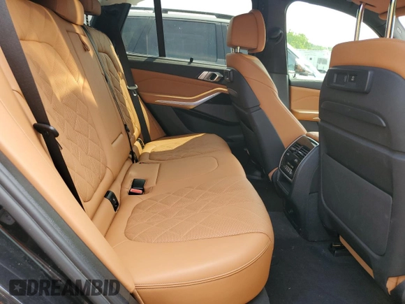2023 BMW X5 xDrive45e z VIN 5UXTA6C09P9R00571, wystawiony jako Copart lot #61052995 z przebiegiem 9 702 mil mil oraz Szkoda całkowita • Salvage title. Historia ofert i sprzedaży dostępna na DreamBid. Obrazek 11.