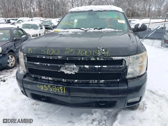 2007 Chevrolet Silverado 1500 LTZ with VIN 2GCEK13M771531683, listed as a IAAI auction lot 41558991 with 999,999 mi miles. Bid and sale history available at carsss.com. Image 11.