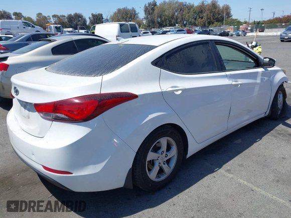 2015 Hyundai Elantra SE z VIN 5NPDH4AE0FH643214, wystawiony jako IAAI lot #42303774 z przebiegiem 72 641 mil mil oraz . Historia ofert i sprzedaży dostępna na DreamBid. Obrazek 4.