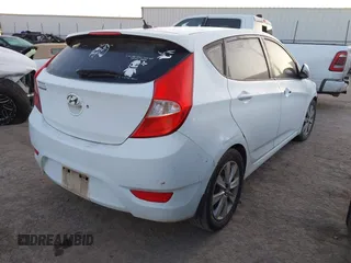 2013 Hyundai Accent SE z VIN KMHCU5AE8DU090226, wystawiony jako IAAI lot #41652307 z przebiegiem 235 459 mil mil oraz . Historia ofert i sprzedaży dostępna na DreamBid. Obrazek 4.