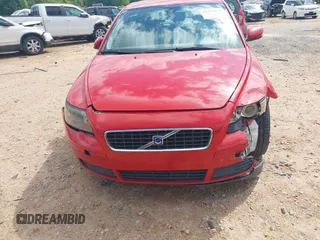 2004 Volvo S40 z VIN YV1MS382842027485, wystawiony jako IAAI lot #42179844 z przebiegiem 126 736 mil mil oraz . Historia ofert i sprzedaży dostępna na DreamBid. Obrazek 11.