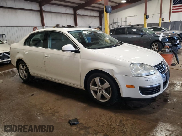 2008 Volkswagen Jetta SE with VIN 3VWRZ71K58M139438, listed as a Copart auction lot 56908155 with 91,592 mi miles and Salvage title. Bid and sale history available at DreamBid. Image 4.