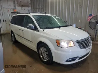 2011 Chrysler Town & Country Limited with VIN 2A4RR6DG1BR782934, listed as a Copart auction lot 48683445 with 177,936 mi miles and Salvage Title. Bid and sale history available at carsss.com. Image 4.