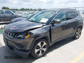 2018 Jeep Compass Latitude z VIN 3C4NJCBB6JT134227, wystawiony jako IAAI lot #42380167 z przebiegiem 67 807 mil mil oraz . Historia ofert i sprzedaży dostępna na DreamBid. Obrazek 17.