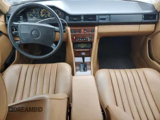 1987 Mercedes-Benz 300 E z VIN WDBEA30D5HA407789, wystawiony jako Copart lot #46482625 z przebiegiem 123 275 mil mil oraz Czysty tytuł • Clean title. Historia ofert i sprzedaży dostępna na DreamBid. Obrazek 8.