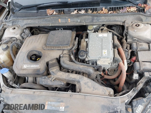 2015 Ford Fusion S Hybrid with VIN 3FA6P0UU4FR111409, listed as a IAAI auction lot 41447316 with 150,068 mi miles. Bid and sale history available at carsss.com. Image 10.