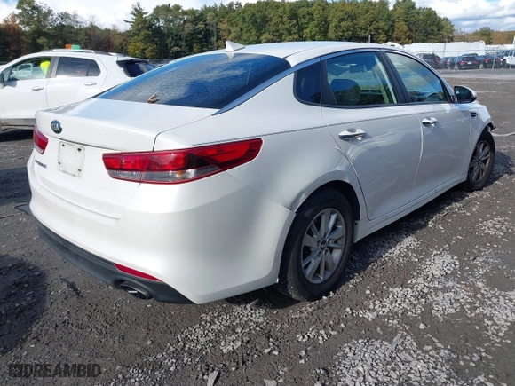 2016 Kia Optima LX with VIN KNAGT4L39G5098281, listed as a IAAI auction lot 40614976 with 99,914 mi miles. Bid and sale history available at carsss.com. Image 4.