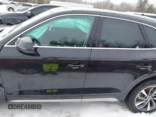 2024 Audi Q5 S line Premium with VIN WA1GAAFY2R2066205, listed as a IAAI auction lot 41565261 with 20,052 mi miles. Bid and sale history available at carsss.com. Image 14.