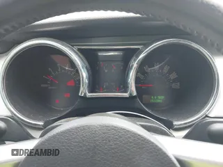 2006 Ford Mustang Standard with VIN 1ZVFT80N965157675, listed as a IAAI auction lot 42472331 with 153,220 mi miles and . Bid and sale history available at DreamBid. Image 7.