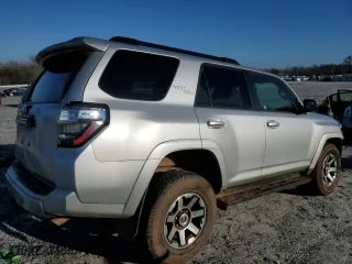2021 Toyota 4Runner TRD Off Road with VIN JTEPU5JR8M5913297, listed as a Copart auction lot 42847565 with 84,399 mi miles and Salvage Title. Bid and sale history available at carsss.com. Image 3.