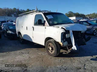 2007 Chevrolet Express Cargo Van with VIN 1GCGG25V871252982, listed as a IAAI auction lot 41480672 with 1 mi miles. Bid and sale history available at carsss.com. Image 1.