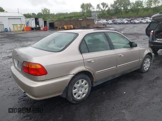 2000 Honda Civic EX z VIN 1HGEJ8645YL011681, wystawiony jako IAAI lot #42325903 z przebiegiem 149 418 mil mil oraz . Historia ofert i sprzedaży dostępna na DreamBid. Obrazek 4.