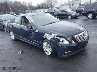 2013 Mercedes-Benz E-Class E 350 Luxury with VIN WDDHF8JB2DA726819, listed as a IAAI auction lot 41545234 with 139,794 mi miles. Bid and sale history available at carsss.com. Image 1.