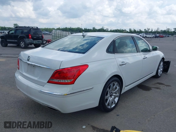 2013 Hyundai Equus Signature with VIN KMHGH4JH2DU059788, listed as a IAAI auction lot 42136278 with 68,672 mi miles and . Bid and sale history available at DreamBid. Image 4.