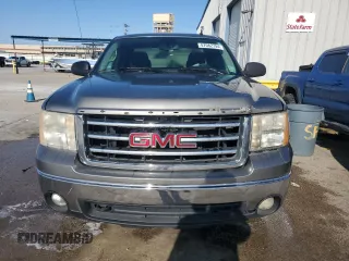 2008 GMC Sierra 1500 Work Truck z VIN 1GTEC19C88Z178603, wystawiony jako Copart lot #87082794 z przebiegiem 248 983 mil mil oraz Szkoda całkowita • Salvage title. Historia ofert i sprzedaży dostępna na DreamBid. Obrazek 5.