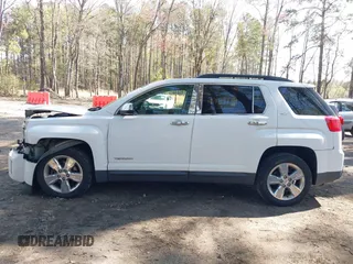 2015 GMC Terrain SLT with VIN 2GKALSEK8F6324089, listed as a IAAI auction lot 41897875 with 124,919 mi miles. Bid and sale history available at carsss.com. Image 15.