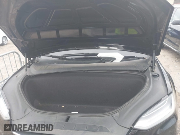 2021 Tesla Model X Long Range Plus with VIN 5YJXCAE27MF324270, listed as a IAAI auction lot 41886101 with 59,614 mi miles and . Bid and sale history available at carsss.com. Image 10.