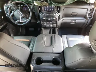 2020 GMC Sierra 2500HD AT4 z VIN 1GT49PEY5LF221464, wystawiony jako Copart lot #63282303 z przebiegiem 32 201 mil mil oraz Szkoda całkowita • Salvage title. Historia ofert i sprzedaży dostępna na DreamBid. Obrazek 8.