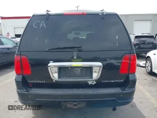 2004 Lincoln Navigator Luxury z VIN 5LMFU28R74LJ01322, wystawiony jako IAAI lot #42350030 z przebiegiem Nie podano mil oraz . Historia ofert i sprzedaży dostępna na DreamBid. Obrazek 16.