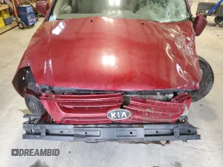 2008 Kia Sedona LX with VIN KNDMB233386235871, listed as a Copart auction lot 70498524 with 0 mi miles and Salvage Title. Bid and sale history available at carsss.com. Image 12.