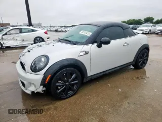 2015 MINI Coupe S z VIN WMWSX3C51FT409464, wystawiony jako Copart lot #60761415 z przebiegiem Nie podano mil oraz Czysty tytuł • Clean title. Historia ofert i sprzedaży dostępna na DreamBid. Obrazek 1.