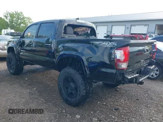 2017 Toyota Tacoma SR5 с VIN 3TMCZ5AN7HM091710, выставлен на аукционе IAAI как лот 42211433 с пробегом Не указан миль и . История ставок и продаж доступна на DreamBid. Изображение 3.