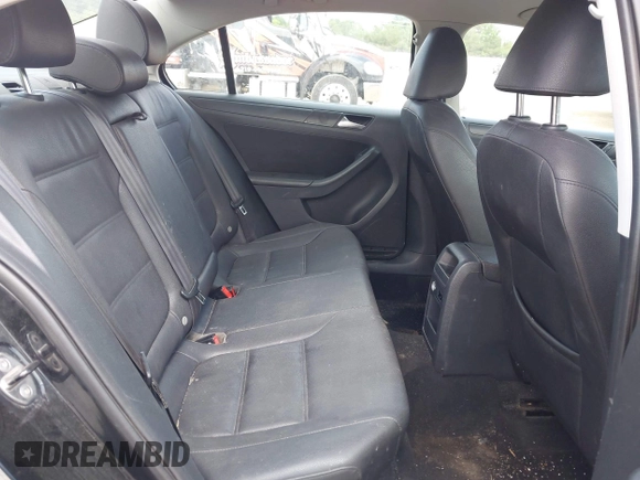 2011 Volkswagen Jetta SE с VIN 3VWDZ7AJ2BM327620, выставлен на аукционе IAAI как лот 42519312 с пробегом 216 071 миль миль и . История ставок и продаж доступна на DreamBid. Изображение 8.