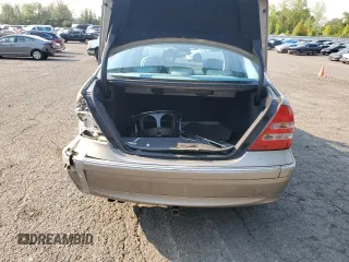 2003 Mercedes-Benz C 230 Kompressor with VIN WDBRF40J13A476678, listed as a Copart auction lot 70525434 with 138,793 mi miles and Salvage Title. Bid and sale history available at DreamBid. Image 6.