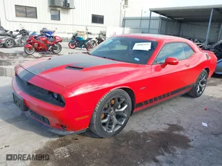 2015 Dodge Challenger R/T with VIN 2C3CDZAT2FH911390, listed as a IAAI auction lot 40882976 with 102,028 mi miles. Bid and sale history available at carsss.com. Image 17.