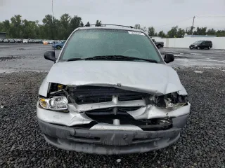 2000 Dodge Caravan SE with VIN 2B4GP44G3YR784939, listed as a Copart auction lot 73253264 with 198,883 mi miles and Salvage Title. Bid and sale history available at carsss.com. Image 5.