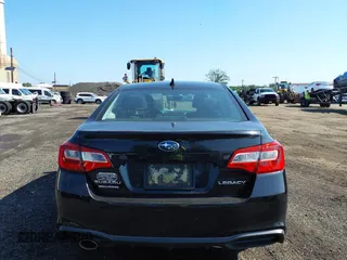 2019 Subaru Legacy Premium z VIN 4S3BNAF66K3005684, wystawiony jako IAAI lot #42551315 z przebiegiem 99 800 mil mil oraz . Historia ofert i sprzedaży dostępna na DreamBid. Obrazek 16.