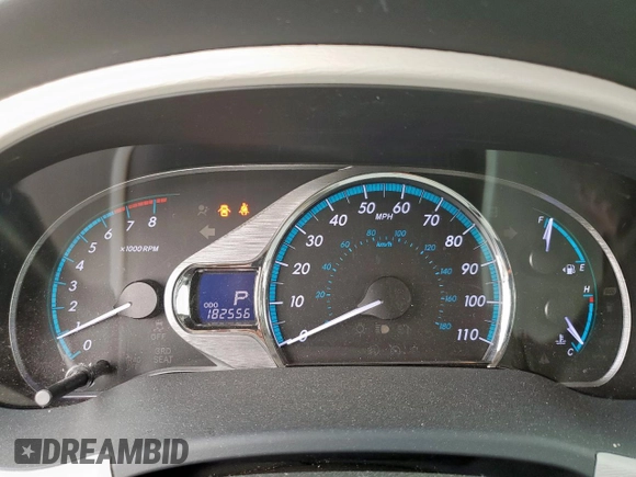 2011 Toyota Sienna XLE AAS with VIN 5TDYK3DC6BS113762, listed as a Copart auction lot 62570005 with 182,556 mi miles and Clean title. Bid and sale history available at DreamBid. Image 9.