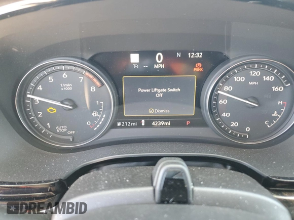 2024 Cadillac XT6 Premium Luxury z VIN 1GYKPERS1RZ755490, wystawiony jako Copart lot #49706575 z przebiegiem 4 239 mil mil oraz Szkoda całkowita • Salvage title. Historia ofert i sprzedaży dostępna na DreamBid. Obrazek 9.