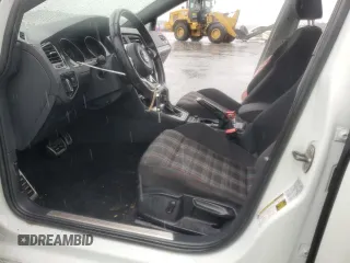 2016 Volkswagen GTI S z VIN 3VW4T7AU9GM067218, wystawiony jako Copart lot #60109745 z przebiegiem 57 915 mil mil oraz Szkoda całkowita • Salvage title. Historia ofert i sprzedaży dostępna na DreamBid. Obrazek 7.