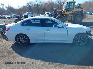 2021 BMW 3 Series 330i xDrive with VIN 3MW5R7J09M8B47753, listed as a IAAI auction lot 41897641 with 38,189 mi miles and . Bid and sale history available at DreamBid. Image 13.