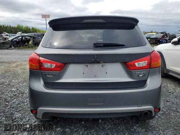 2013 Mitsubishi Outlander Sport SE z VIN 4A4AJ3AU3DE606284, wystawiony jako Copart lot #56470105 z przebiegiem 178 506 mil mil oraz Szkoda całkowita • Salvage title. Historia ofert i sprzedaży dostępna na DreamBid. Obrazek 6.