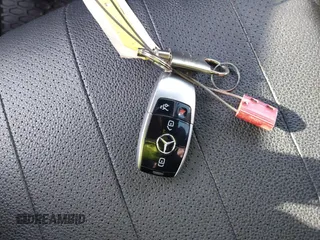 2017 Mercedes-Benz E 300 Luxury с VIN WDDZF4KB2HA228511, выставлен на аукционе IAAI как лот 42032270 с пробегом Не указан миль и . История ставок и продаж доступна на DreamBid. Изображение 11.