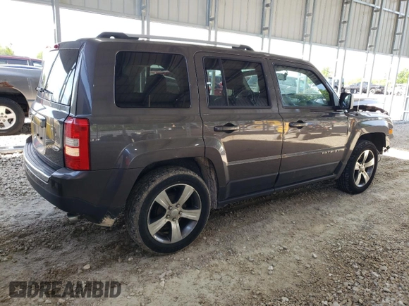 2016 Jeep Patriot Latitude z VIN 1C4NJPFA5GD699012, wystawiony jako Copart lot #55555095 z przebiegiem 82 643 mil mil oraz Szkoda całkowita • Salvage title. Historia ofert i sprzedaży dostępna na DreamBid. Obrazek 3.